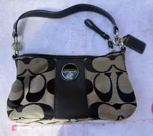 Coach Bag Used Excellent Condition - Picture 1 of 4