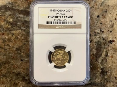 1989 1/10 Oz 10 Yuan China Gold Panda Coin Proof PF69 - Image 1 of 2