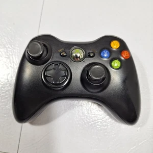 Microsoft Xbox 360 Wireless Controller Black Model No battery - Picture 1 of 6