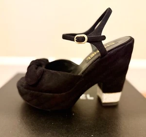CHANEL 25 S/S PLATFORM SANDALS, SIZE 36 RETAIL $2,475 - Picture 1 of 8