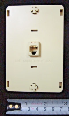 Beige Suttle LINE CONDITIONER xDSL 630LCCP-50BS Line 1 xDSL FILTERED 11/01/05 - Image 1 of 4