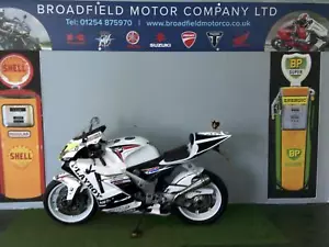 1994 M-reg Honda RVF400 NC35 Finished in Randy De Puniet replica colours - Picture 1 of 20