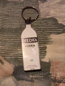 Sammler Schlüsselanhänger: Svedka Vodka of Sweden Swedish Neu! - Bild 1 von 2