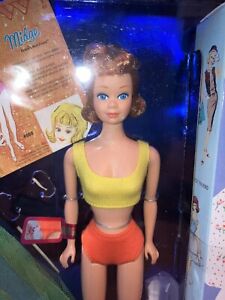 Vintage 1997 Reproduction Barbie Doll Of 1963 Midge Doll Senior Prom Limited 