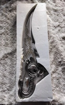 Skyrim Daga de Alduin Dragón Volador Ceremonial Dragonborn Blade Scrolls Nuevo en Caja Foto 1 de 4