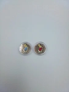 2017 Peter Rabbit X2 50p Silver Coins Blue & Red Marked Coins In Case - Picture 1 of 7