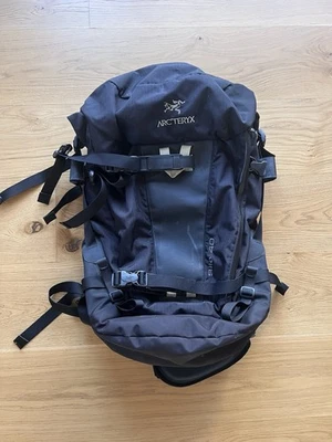 Mochila de senderismo Arc’teryx Silo 40 Foto 1 de 4