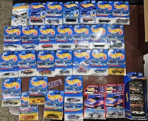 Hot Wheels Lot of 35 cars In Packaging 1999/2000's - Picture 1 of 7