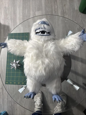 2001 Playing Mantis Christmas 17" Abominable Snowman Bumble No Sound Rare Plush - Image 1 of 4