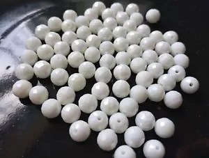 Job Lot of 80 Pieces Round Faceted Pearlised White Glass Beads 8mm approx - Picture 1 of 2