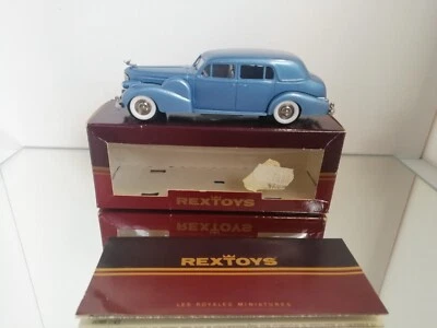 Rextoys 1:43 Cadillac V16 berlina formale 1938-1940 blu quasi nuovo in scatola - Immagine 1 di 4