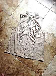 NWT CHICO'S SIZE 2 LRG VEST RET$99.00 ZENERGY NEEMA LEOPARD  TAN, METALLIC BRASS - Picture 1 of 5