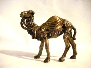 ESTATUA DE CAMELLO V3925 PLACA DE PLATA 4,5" DESIERTO BEDUINO PARA REPARACIÓN BORLAS - Imagen 1 de 16