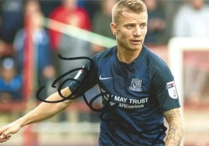 SOUTHEND: JASON DEMETRIOU SIGNED 6x4 ACTION PHOTO+COA - Picture 1 of 1
