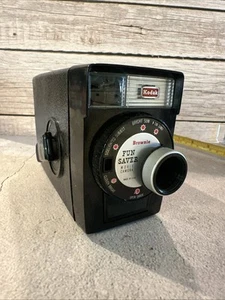 Kodak 8mm Brownie Fun Saver Movie Camera TESTED WORKING Vintage 1960s - Picture 1 of 7