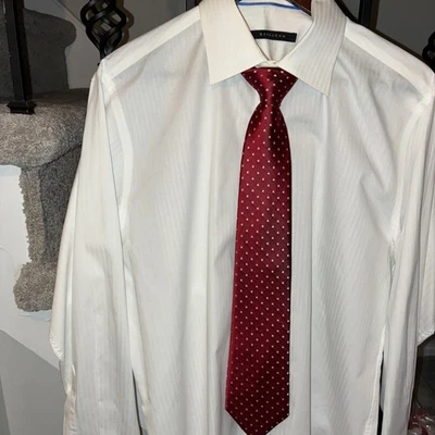 2 camisas de vestir blancas con corbatas y puños franceses para hombre  Foto 1 de 4