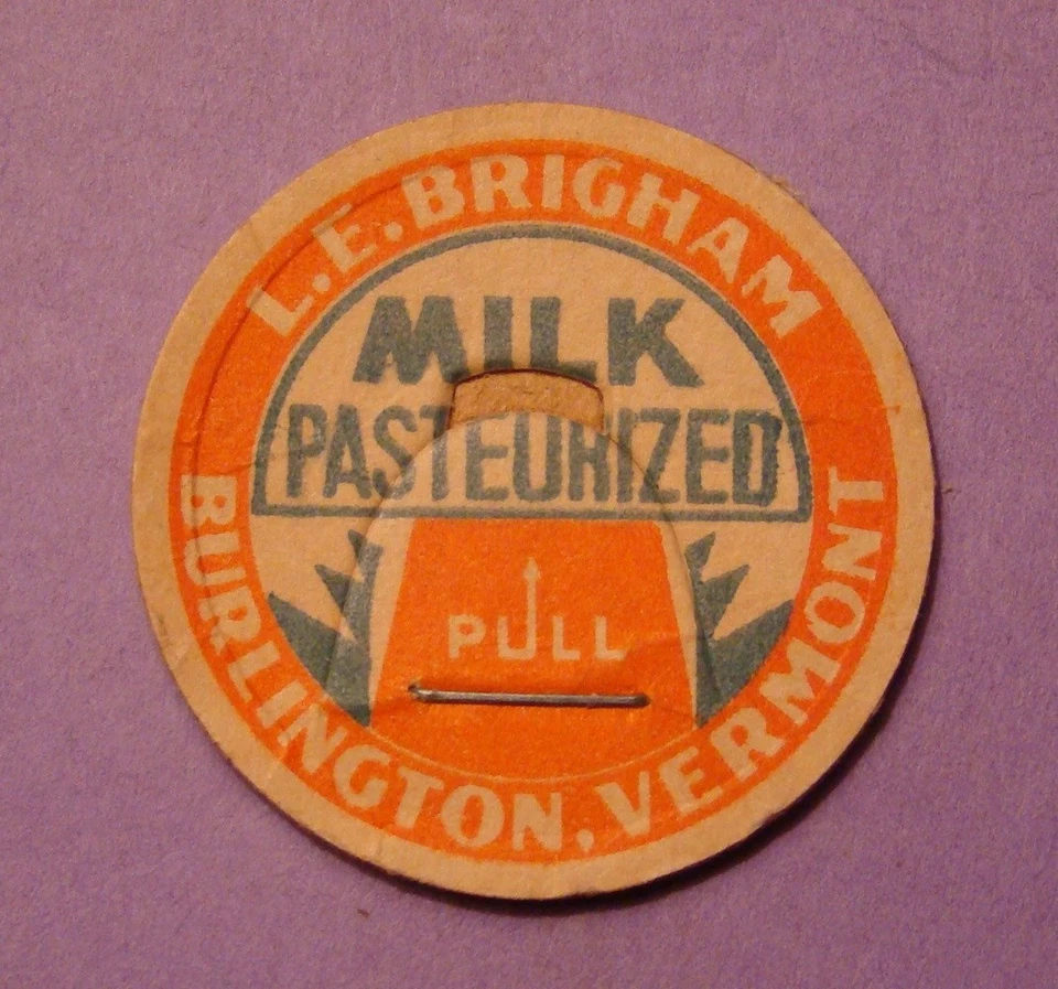 L.E.BRIGHAM МОЛОЧНЫЙ, ФЕРМА BURLINGTON, VT VERMONT 1 5/16s молока бутылка крышка прошлого. - Изображение 1 из 1