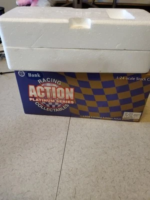 1998 NASCAR 1:24 Lake Speed #9 Cartoon Network, Huckleberry Hound , Bank - Image 1 of 4