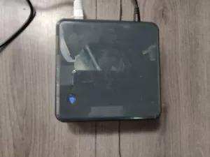 Intel NUC DCCP847DYE Celeron 847E 1.1 GHz 4 GB RAM No PSU No SSD - Picture 1 of 3