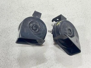 Fits 2015 2016 2017 CHRYSLER 200 High & Low Tone Horn Signal Set of 2 OEM - Picture 1 of 9