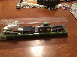 Tomy John Deere Hauler White Semi Truck Trailer & Tractor Set 1:64 Neu in OVP New Toy - Bild 1 von 8