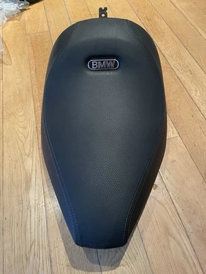 BMW R18 First Edition Seat Nearly New. Bike Ridden 1700 Miles. - Image 1 of 4