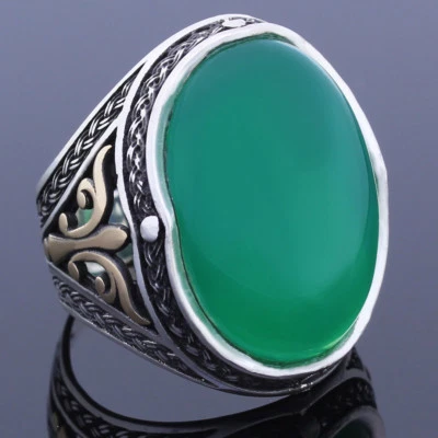 Solid 925 Sterling Silver Oval Green Agate Stone Men's Ring - Image 1 of 2