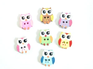 7 Holzknöpfe Eulen mix 21 x 17 mm Knopf Holz Scrapbooking Handarbeit Basteln - Bild 1 von 1