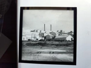 Linterna mágica deslizable finales de 1800 principios de 1900 ciudad industrial - Imagen 1 de 1