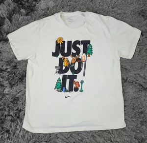 Camiseta Nike Para Hombre XL Off White Just Do It Swoosh Logo Árbol Hot Dog Baloncesto - Imagen 1 de 12
