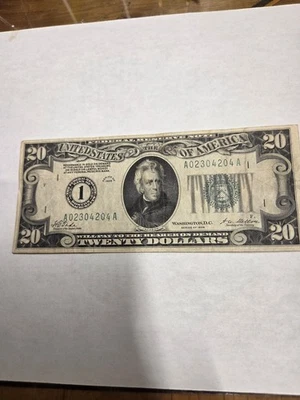 $20 1928 (( Boston )) Federal Reserve Note ** PAPER CURRENCY - Image 1 of 4