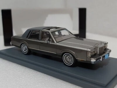 WOW Lincoln Continental Town Car 1986 Grey 1:43 Neo NEO43546 EXTREMELY RARE!! - Image 1 of 4