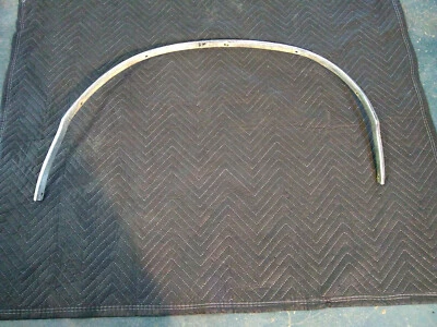 1981-1983 CHRYSLER ИМПЕРСКИЙ КОЛЕСО ХОРОШО МОЛДИНГ, 1980-1983 CORDOBA, MIRADA 4175130 - Изображение 1 из 4