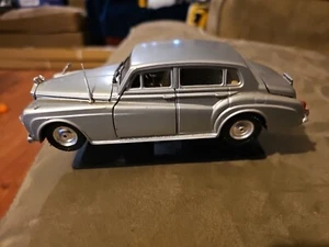 Vintage Polistil Diecast Rolls Royce Silver Cloud S34 Made in Italy Nice! - Picture 1 of 6