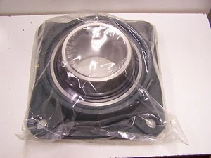 AMI UCF218 Standard Duty 4-Loch Flanschlager 90 mm Bohrung Neu - Bild 1 von 3