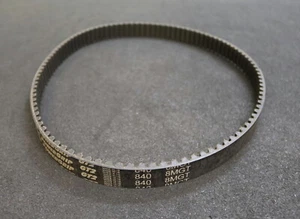 Cinghia dentata Gates Powergrip GT2 Timing Belt 8MGT larghezza 20 mm lunghezza 840 mm - Foto 1 di 8