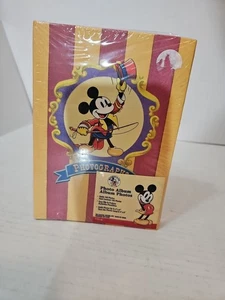 Álbum de fotos sellado de Disney Mickey Mouse & Co. contiene 100 fotos 4x6 Ringmaster - Imagen 1 de 9