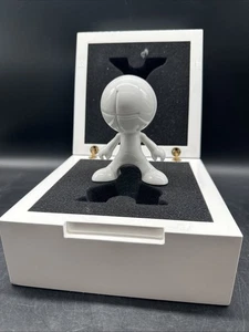 KPM Berlin ,Tradition trifft Moderne Art ,KPM Figur ,1.Wahl, sehr Selten-B2.13U - Bild 1 von 11