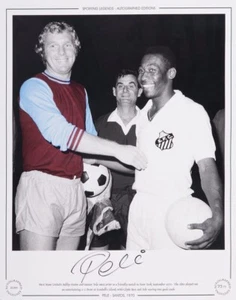 Pele Signed 16 x 12 Inch Colour Photograph with Bobby Moore - Picture 1 of 1