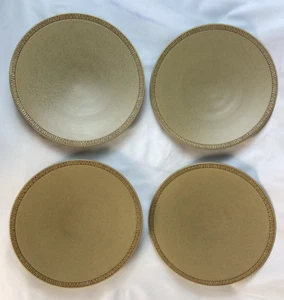 Lot of 4 Pfaltzgraff Matika Ganite 9.25" Salad Dessert Plates Beige Stonewear - Picture 1 of 10