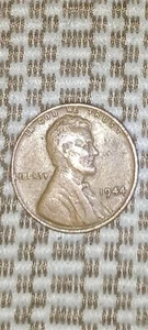 1944 Wheat Penny. Error "L" And "IN" On The Rim ."In God We Trust" Letters Big - Picture 1 of 3