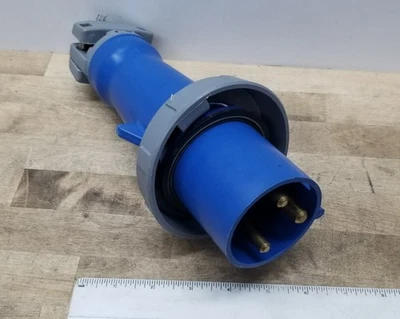 HUBBELL 360P6W  60-Amp GENERATOR PLUG & RECEPTACLE 250V 60A 2P 3W Pin and Sleeve - Image 1 of 4