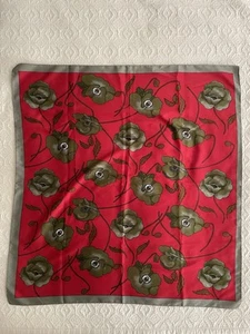 Vintage - Square Scarf Poppies on Red Background - Floral Design - 75 x 75 cm - Picture 1 of 6