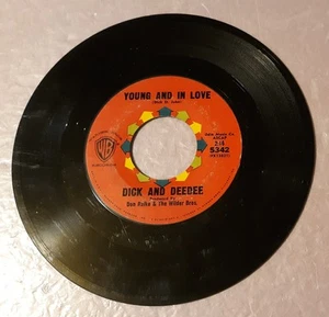 Dick & Deedee Young & In Love/Say To Me by Warner Brothers Record 45rpm 7" Vinyl - Foto 1 di 2