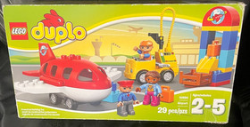 NEW 2015 LEGO DUPLO 10590 AIRPORT Building Set 29 Pieces Ages 2-5