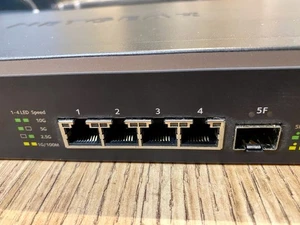 NETGEAR Prosafe XS505M 5-port 10-Gigabit Unmanaged Switch - Picture 1 of 10