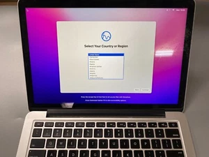 Apple MacBook Pro 13 2015 i5 2,7GHz 128GB SSD 8GB RAM - MF839LL/A - Bild 1 von 5