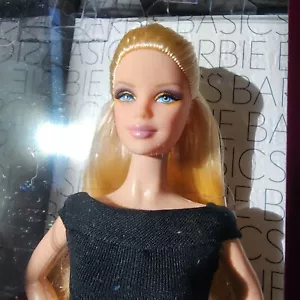 Barbie Basics Doll Model - Picture 1 of 12