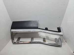 NOS FORD D5MB-13504-AB LUZ TRASERA MARCO BISEL MOLDURA 16426 R.H - Imagen 1 de 11