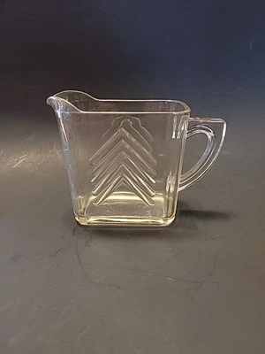 Crema Chevron Hazel Atlas vintage de los años 30 en vidrio transparente. Foto 1 de 4